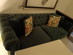 Premium Sofa Set in Excellent Condition – Stylish & Comfortable