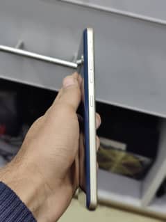 lg v60