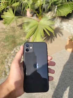 Iphone 11 jv 9/10 condition 4 month sim time never open