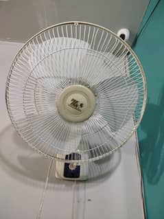 Pak Fan AC-DC Bracket Fan