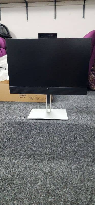 HP 24" E24m G4 FHD Conferencing Monitor USB-C 2