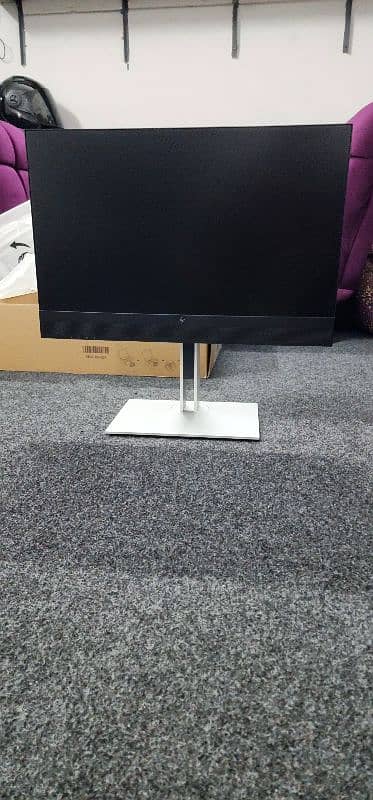 HP 24" E24m G4 FHD Conferencing Monitor USB-C 3