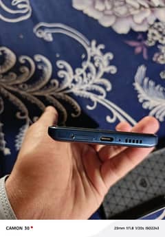 motorola edge 2021.8/256 non pta all ok good condition
