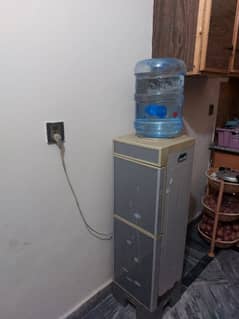 MIDAS ITALY Water Dispenser