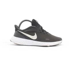 Nike revolution 5 sneakers.