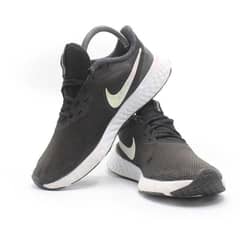 Nike revolution 5 sneakers.