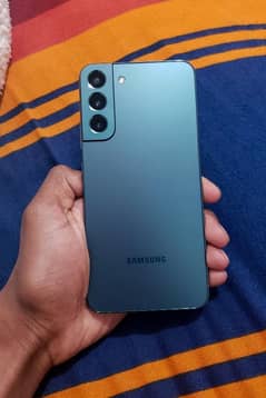 Samsung Galaxy s22 green colour with box and charger