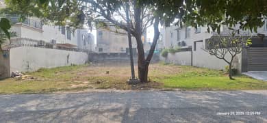 Prime 1 Kanal Plot For Sale Ideal Location & Investment Opportunity!