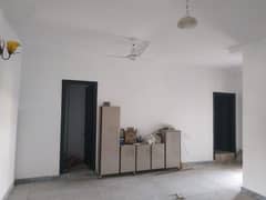 10 Marla Used Upper Portion Available For Rent