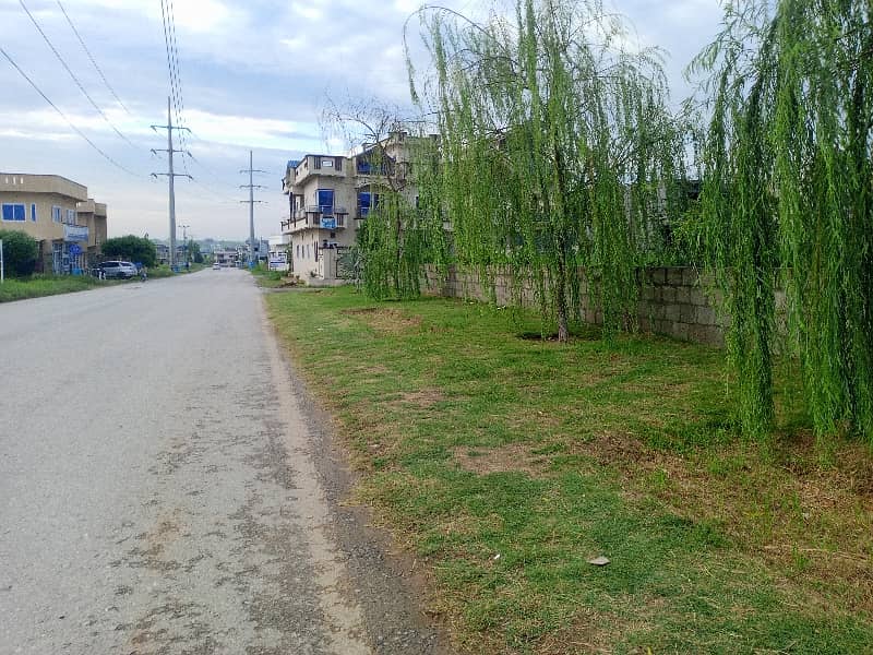 Beautiful Location Plot 9
