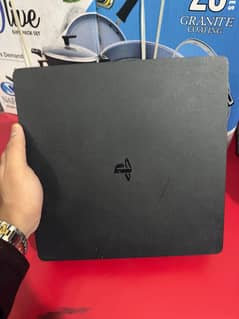 PS4 slim 1tb jailbreak 11.0 version 10/10 condition with 2 controller