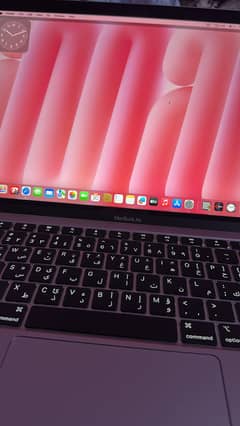 Apple Macbook Air (8/256)