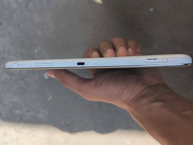Galaxy Tab 4.7. 0 6