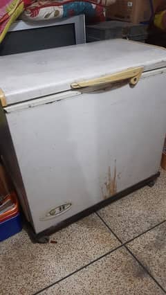 waves deep freezer