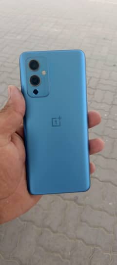 one plus 9 5G 10by 9 condition