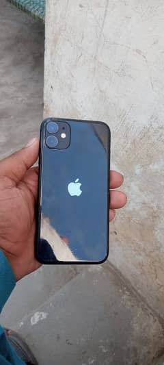 iPhone 11 64 GB. non PTA. condition 10/10