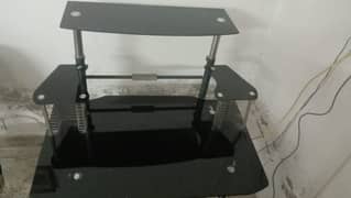 Computer table made of black glass (needs fixing)