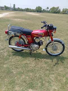 yamah yb 100