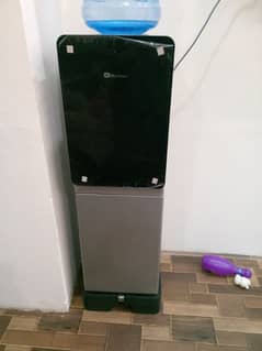 Dawlance water dispenser