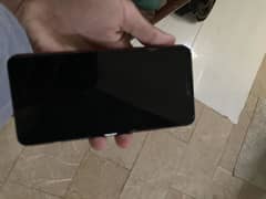 I phone se 2020 and vivo y85