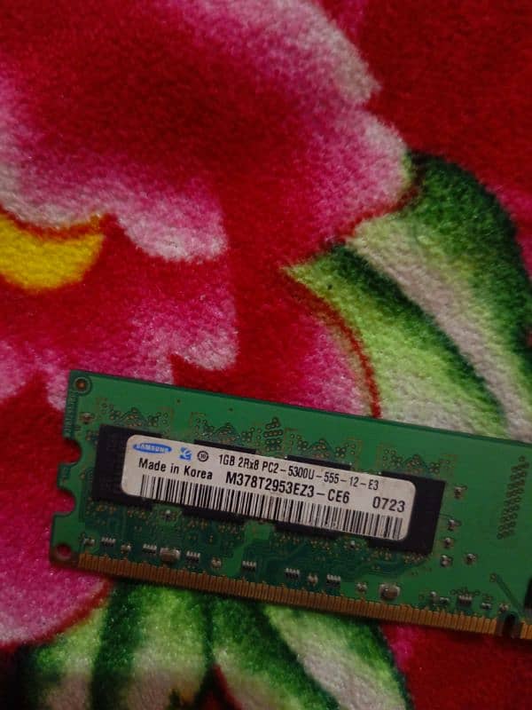 ddr2 ki ram he 1 gb 0