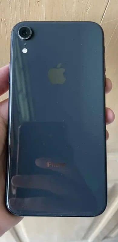 iphone XR using very good  condition 10/8 1
