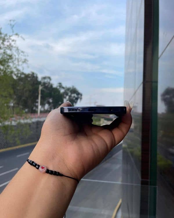 INFINIX NOTE 30 PRO 10BY10 EXCHANGE POSSIBLE WITH ONLY EDGE MODEL 4