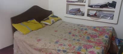 bed , mattress , carpet , kabad , pillows