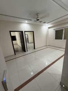 Two bedrokm luxury appartment available for rent fo family only