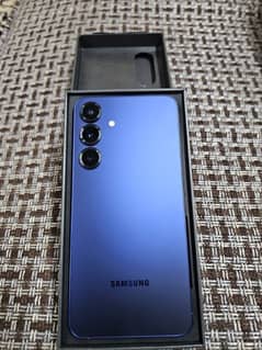 Samsung Galaxy S25 Plus (Locked)