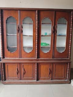 showcase for utensils