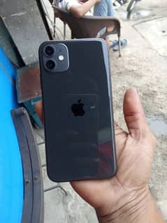 iPhone 11 waterpack  face ID ok battery health 87 all okay