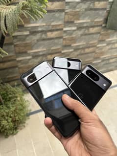 Pixel 8 | low cycles | one is under warranty
