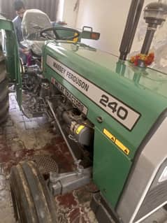 AMF240