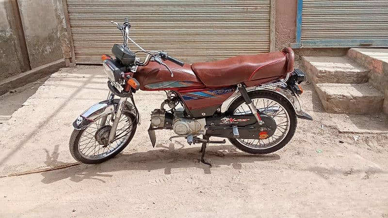 2019MODEL CD 70 TOTAL GENEIUN engine not open 0
