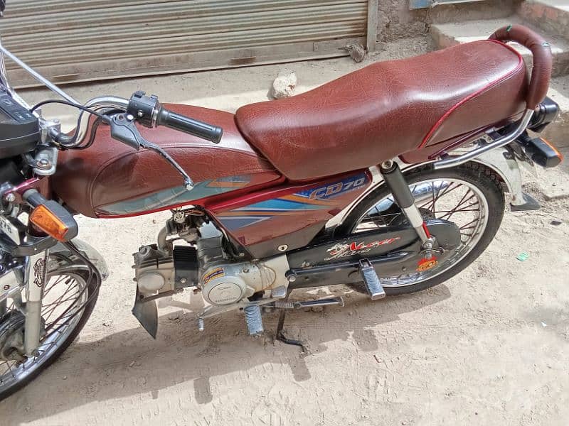 2019MODEL CD 70 TOTAL GENEIUN engine not open 5