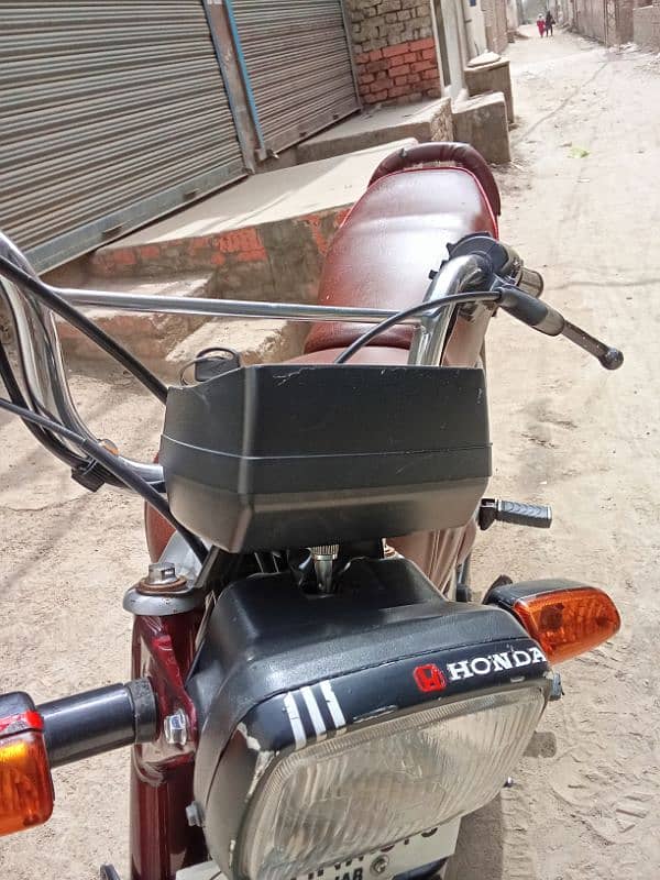 2019MODEL CD 70 TOTAL GENEIUN engine not open 7