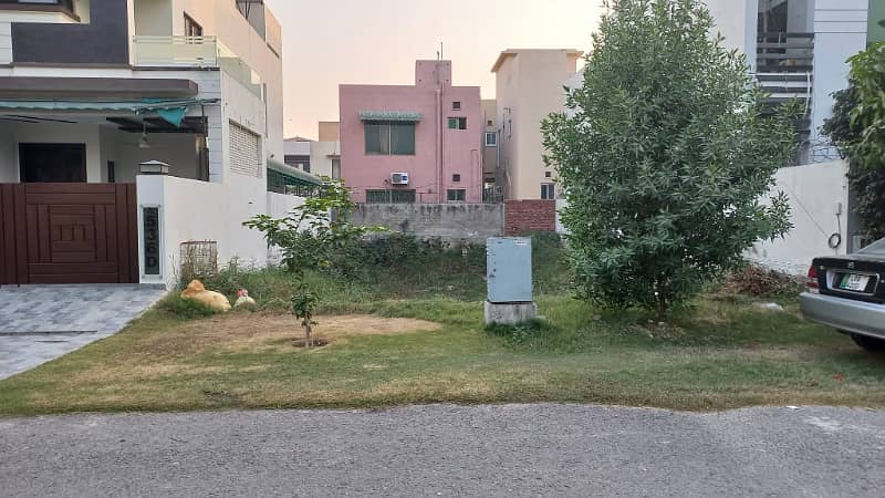 120 Feet Road 1 Kanal Plot For Sale In D Block DHA Phase 6 Paper Available From Direct Owner Meeting Possible 4