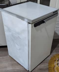 UPRIGHT