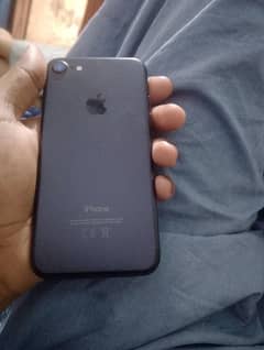 iphone 7    2 month zim warking 03207235620