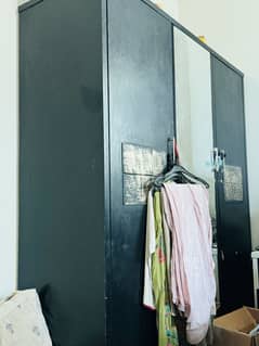 Cupboard/Almari