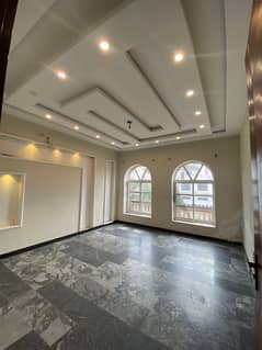10 Marla Beautiful Upper Portion For Rent in Bismillah