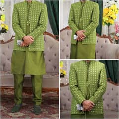 Groom’s Mehndi Outfit