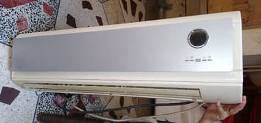 Gree 1.5 ton Ac Genuine condition Gas: 0333/53/98/704