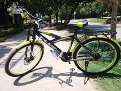 26 Size Tyre Double Disk Brake Mountain Bicycle in Mint Condition