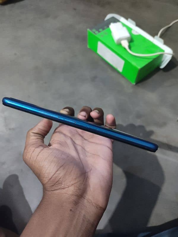 Infinix smart 6 box available with all accessories in good condition 4