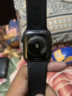 Apple Watch Series 5 40mm 94 Battery Health