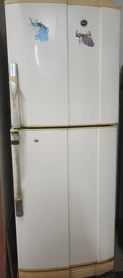 100%working condition extra large refrigerator