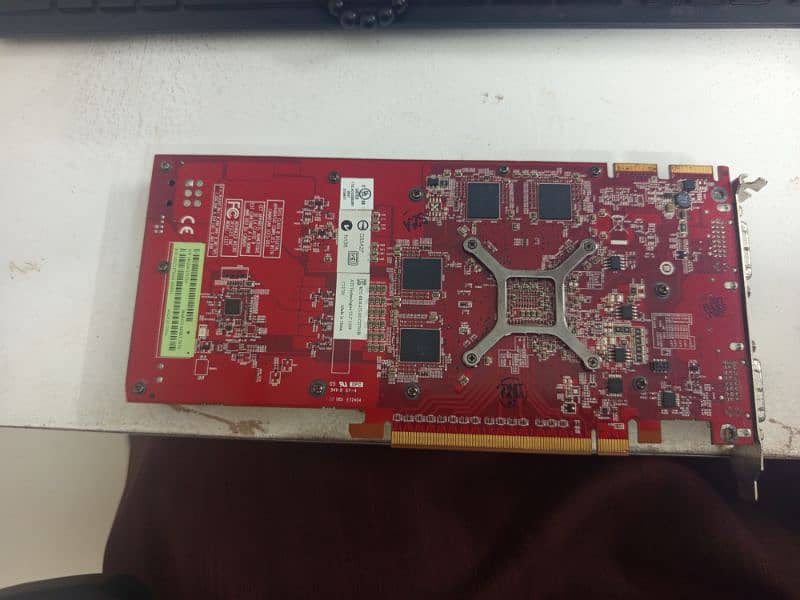Amdfirepro Barca mxrt 5450 graphics card 1gb DDR 5 in mint condition 2