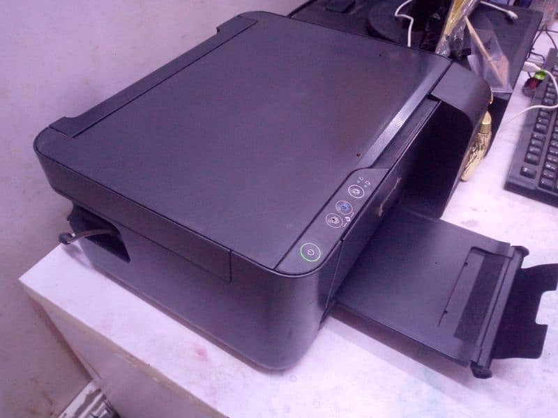 Computer and 4 color printer setup 6
